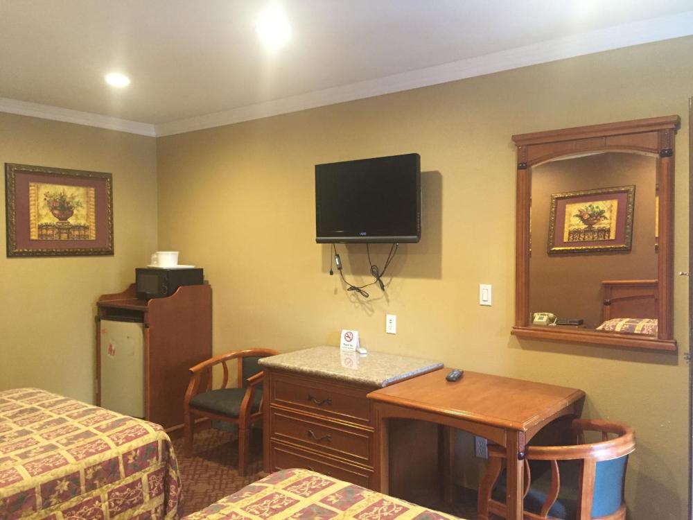 Queen Studio - Disability Access