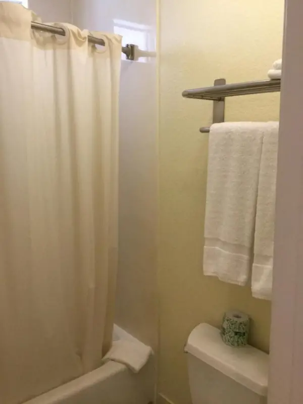 Beverly Inn 6